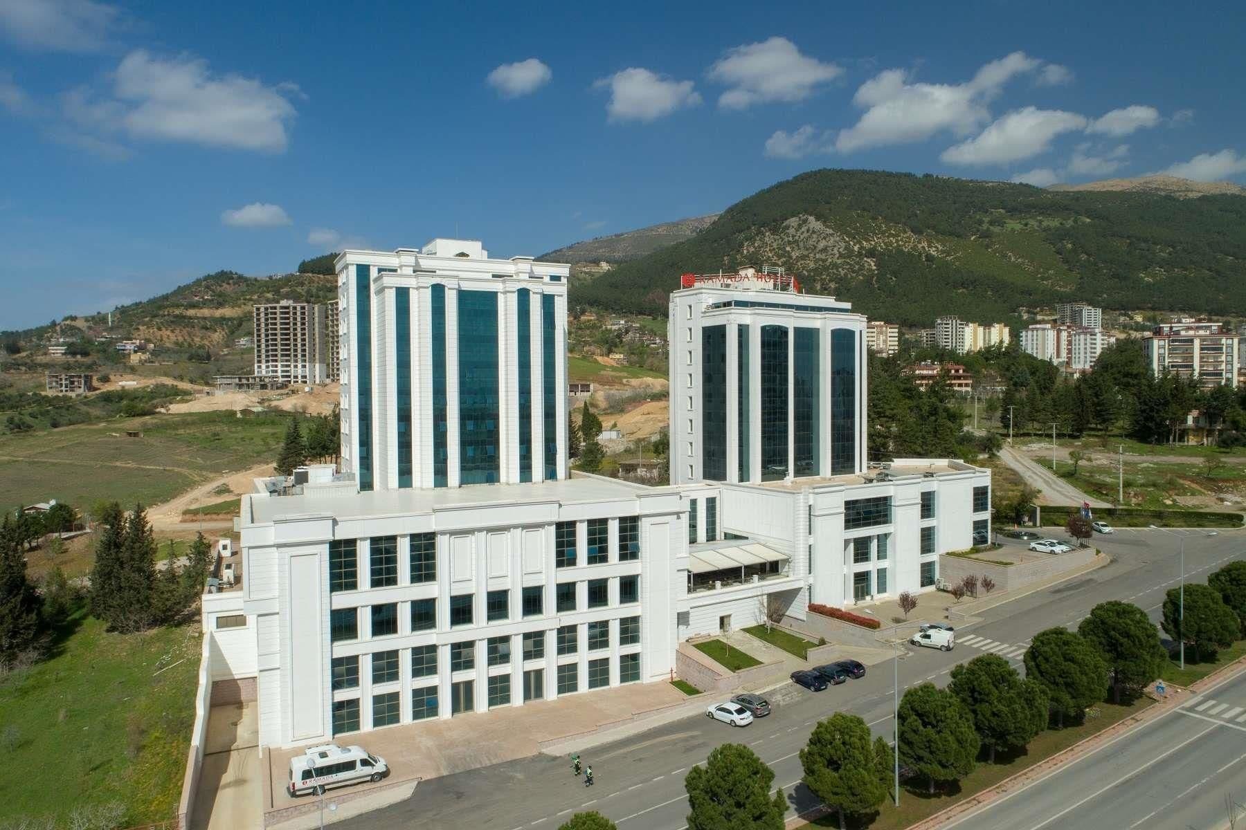 Hotel Ramada Plaza By Wyndham Kahramanmaraş Exterior foto